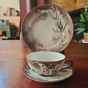 Japanese Moriage Dragonware Tea Cup, Saucer & Dessert Plate (Set 5 of 6)